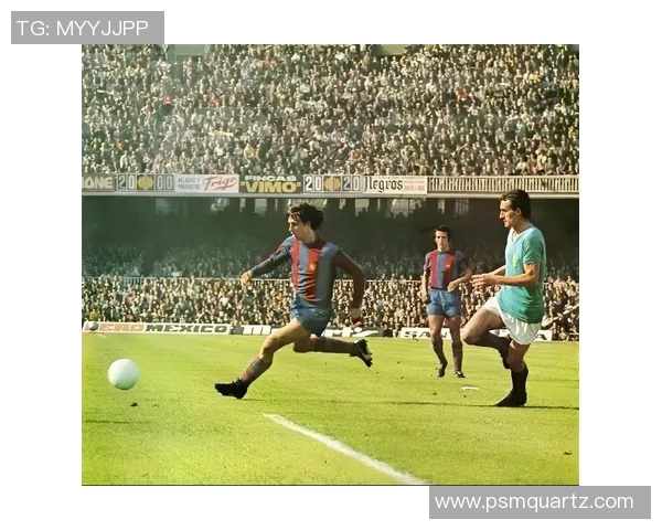 各身高足球明星的传奇故事与成就解析