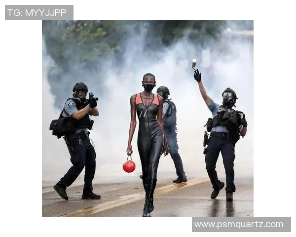 搞笑足球明星P图大集合让你捧腹大笑的创意瞬间回顾